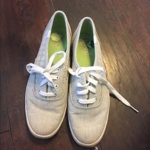 Grey keds